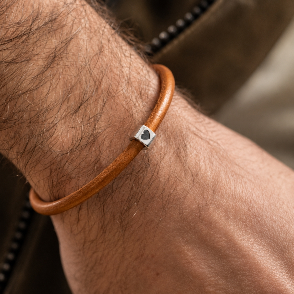 Pulsera Dad de cuero con anilla cuadrada en plata 925 - Imagen 2
